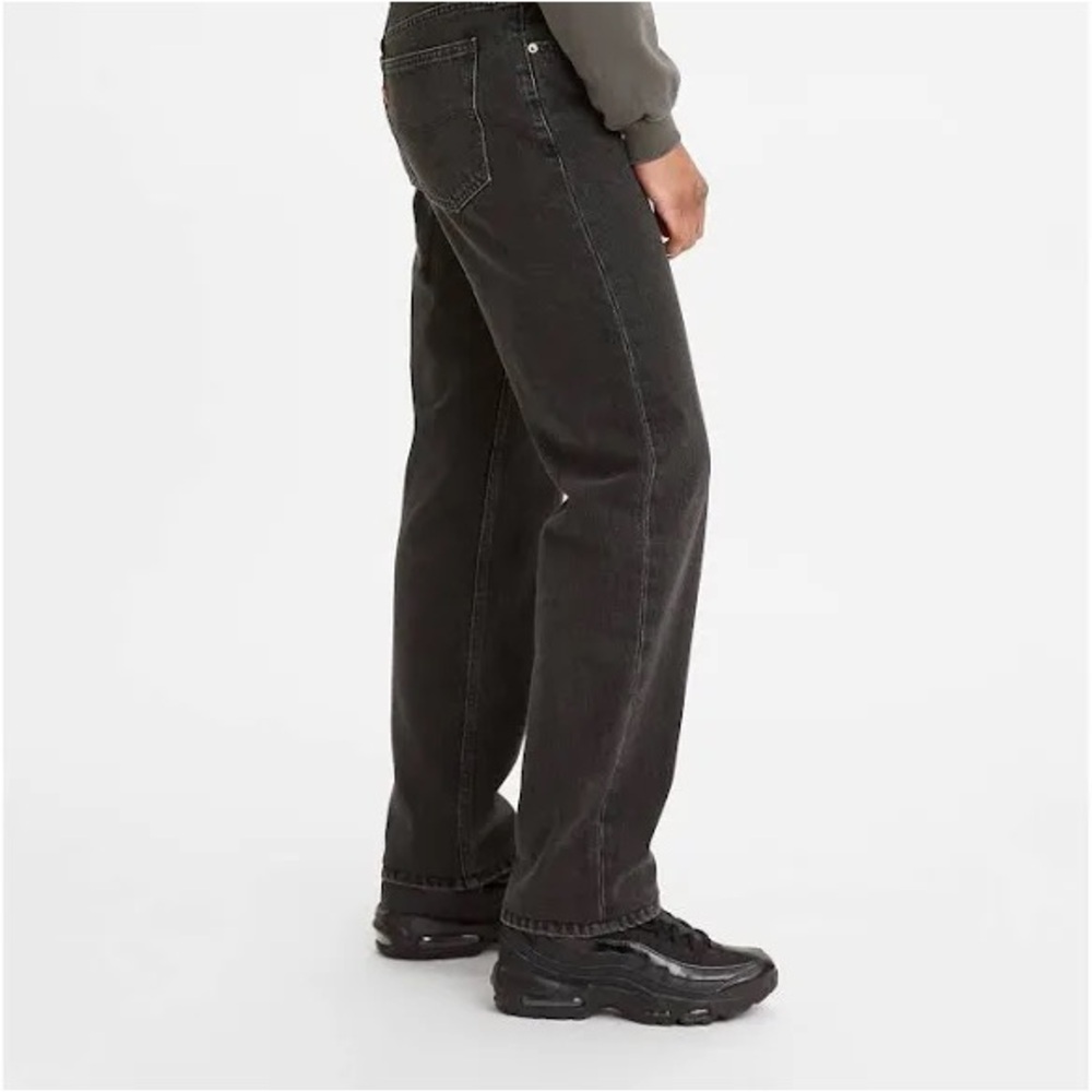 Levi Low Pro Jeans